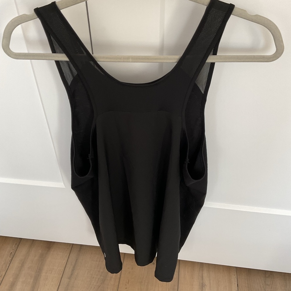 AVIA - Picture 2 of 3